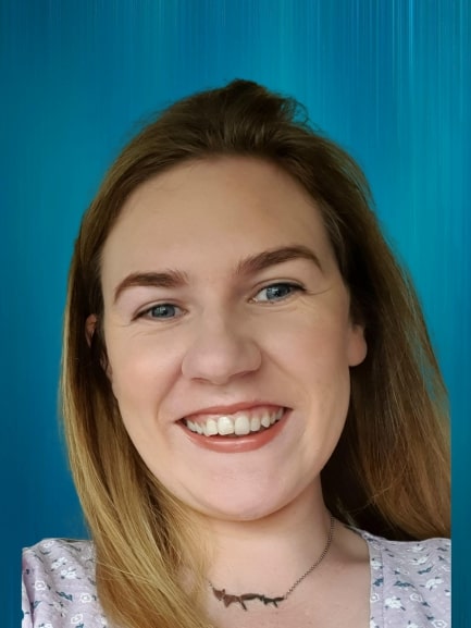 emma.dev removebg preview 1